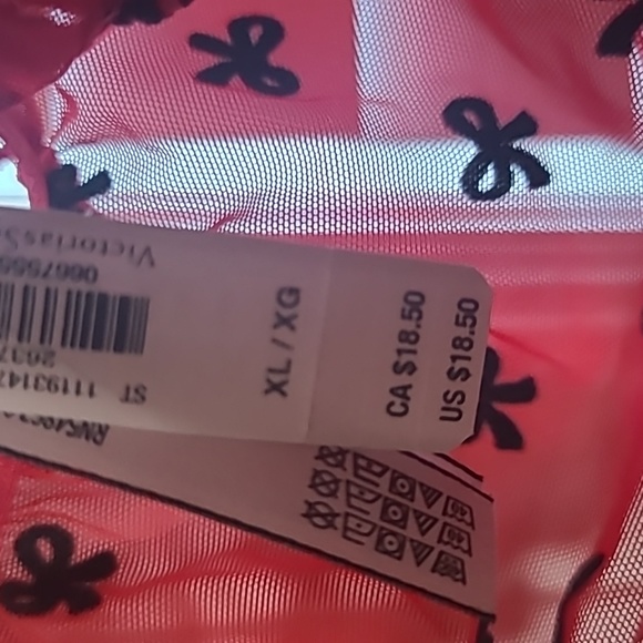 Red Victoria secret panties - Picture 7 of 7